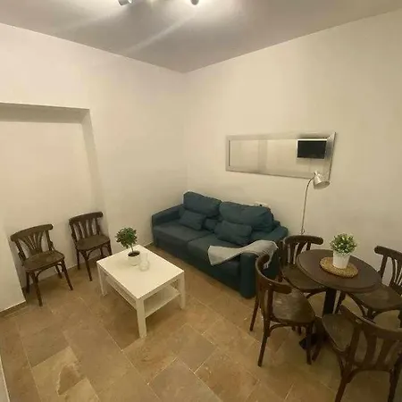 Casa Rodrigo De Triana Primero B * Séville
